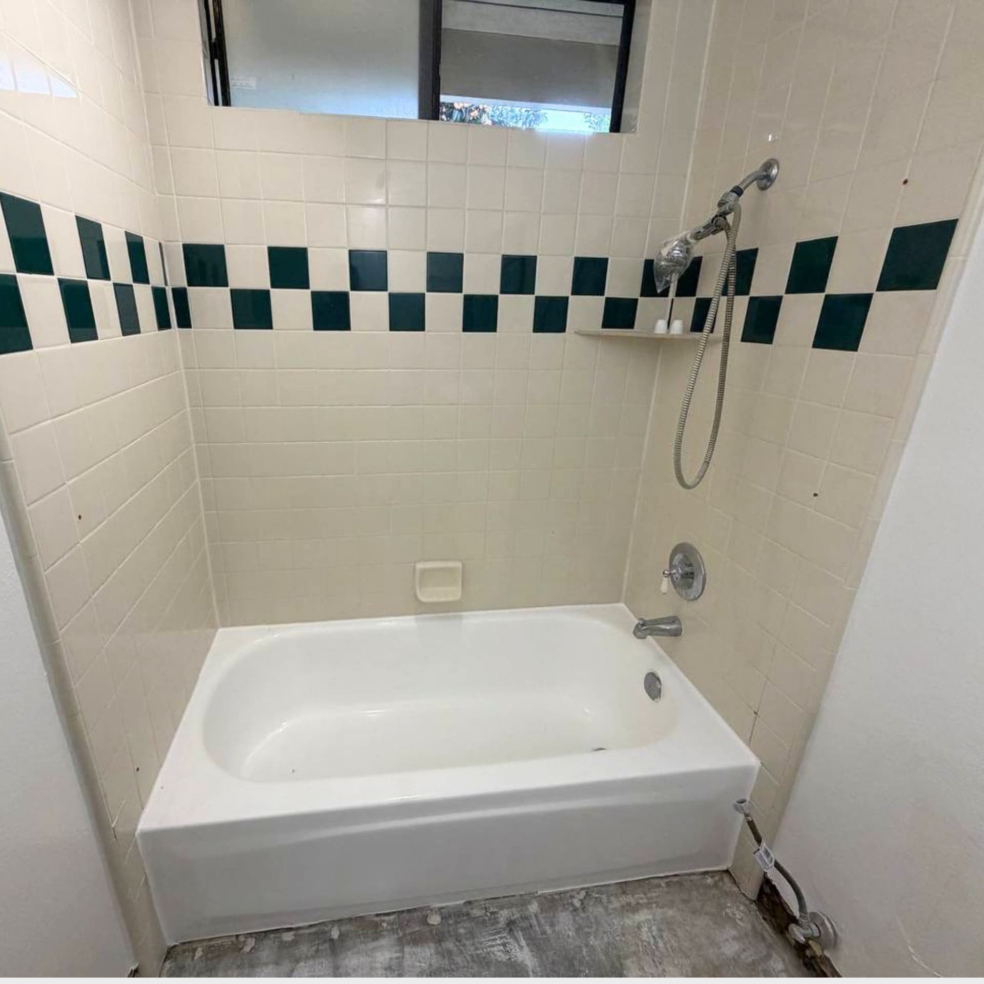 Bathroom Repairs & Caulking photo 7