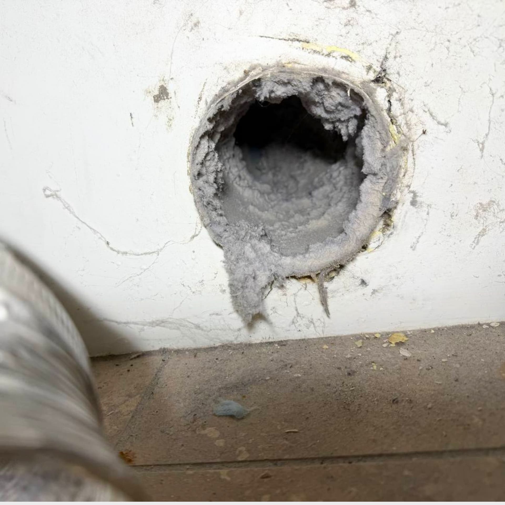 General Handyman Repairs photo 34